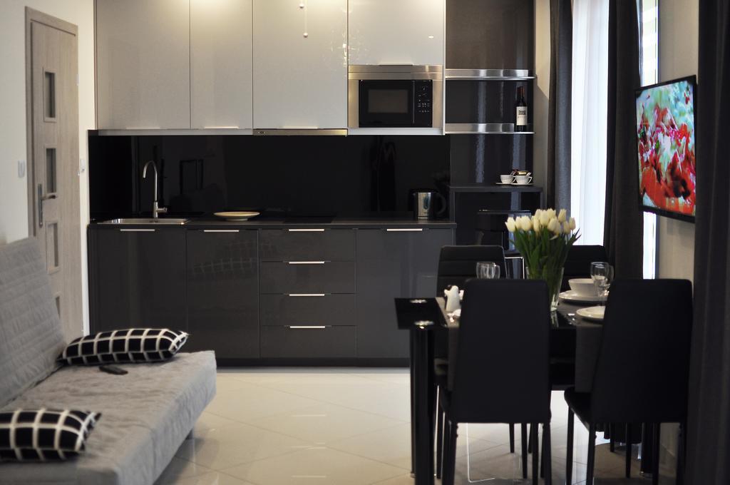Moko Apartment Parking W Cenie Varşova Dış mekan fotoğraf