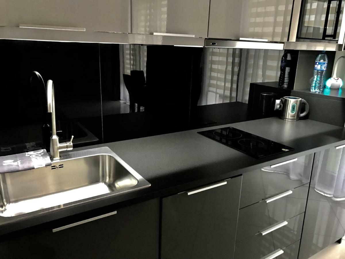 Moko Apartment Parking W Cenie Varşova Dış mekan fotoğraf