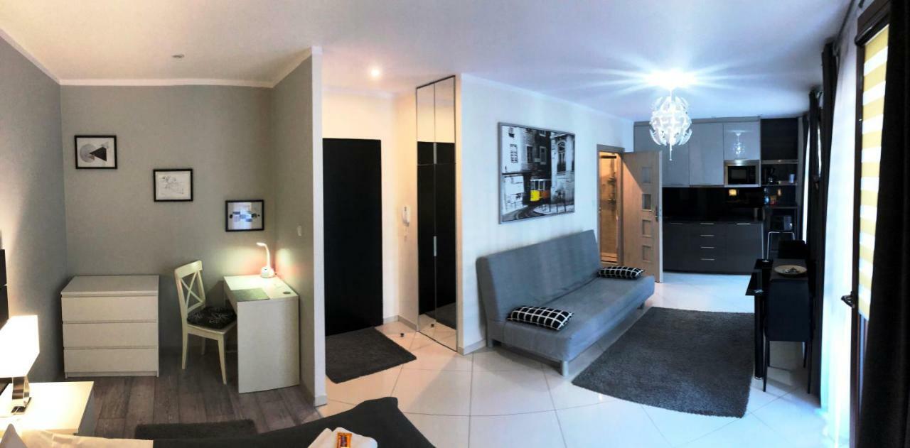 Moko Apartment Parking W Cenie Varşova Dış mekan fotoğraf